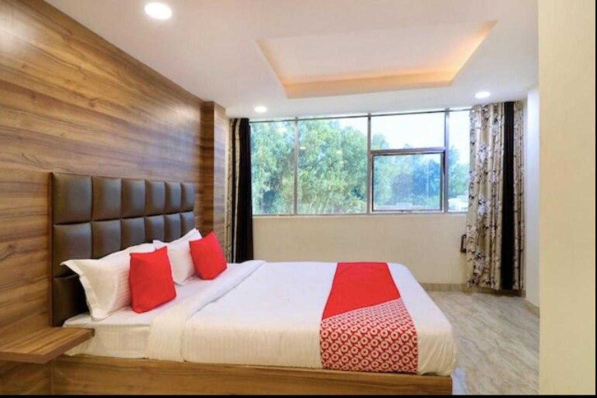 Hotel Hotel O Cloud 9 Zirakpur